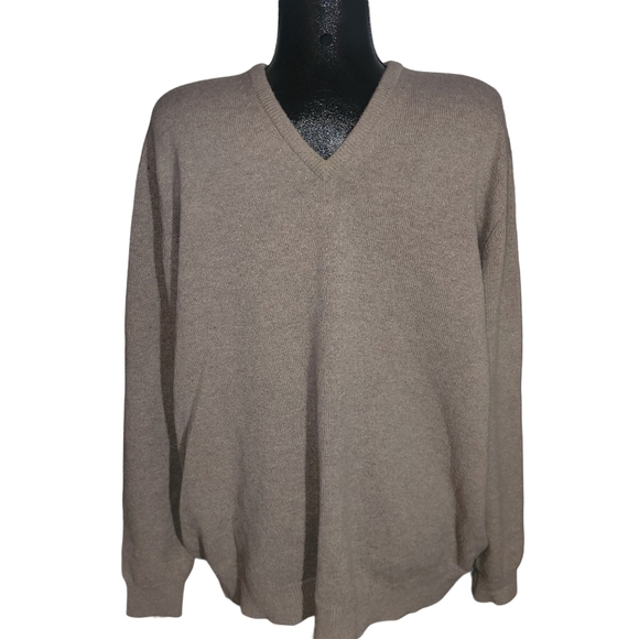 Johnstons of Elgin Mens Tan Colored 100% Wool Sweater - Picture 2 of 7